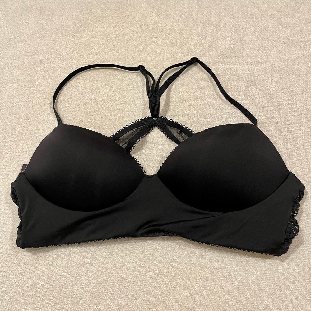 Victoria’s Secret Body Bra Sz. M